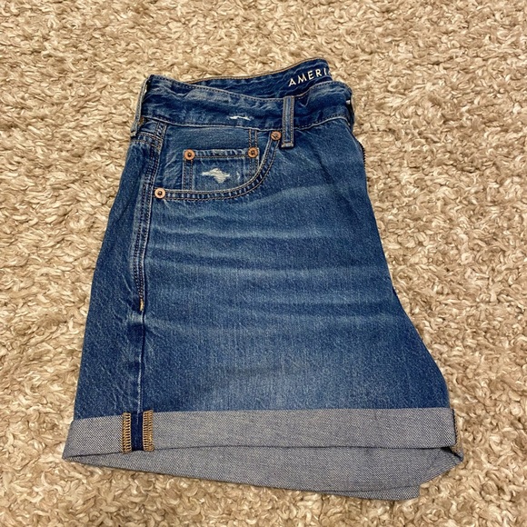 BNWT - American Eagle Tomgirl Shorts (size: 4/27) - Picture 4 of 5